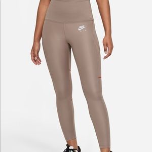 COPY - Nike Air Dri-Fit workout leggings